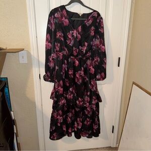 Ladies gorgeous long sleeve midi dress size 0x like new